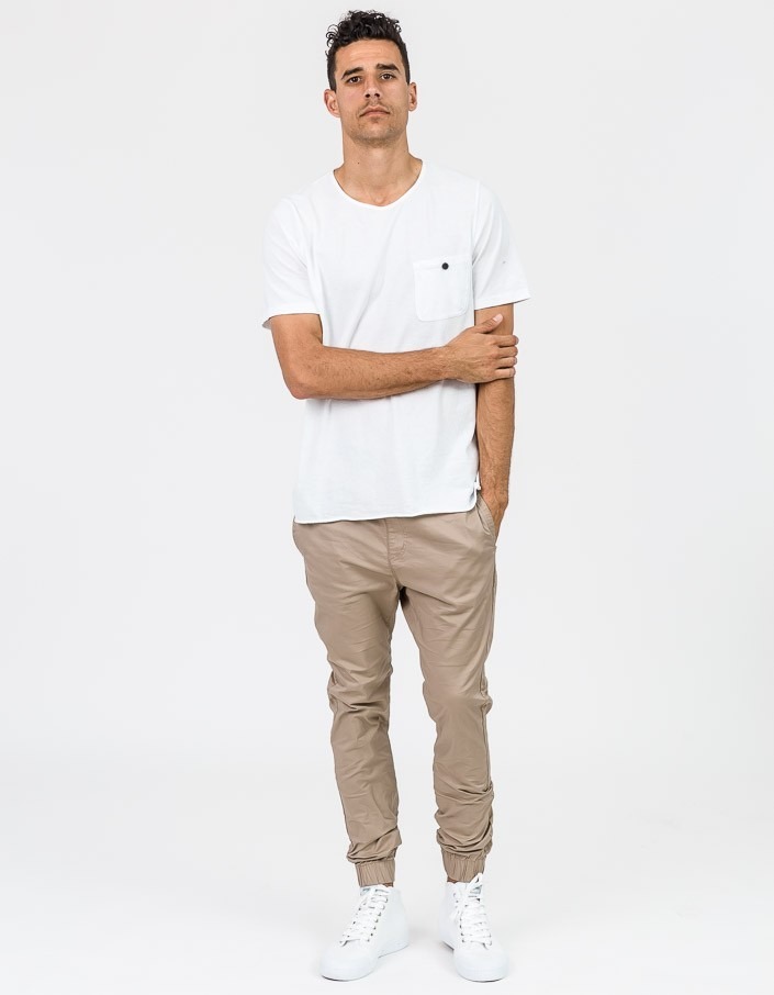 Behind The Scenes Superette - الصورة 5